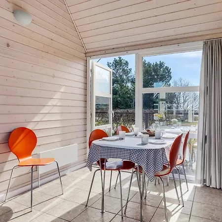 2 Bedroom Amazing In Ferienhaus *